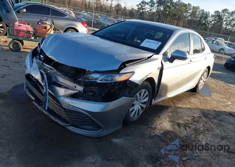 2021 Toyota Camry Le Hybrid from USA, damaged, VIN 4T1C31AK9MU564735